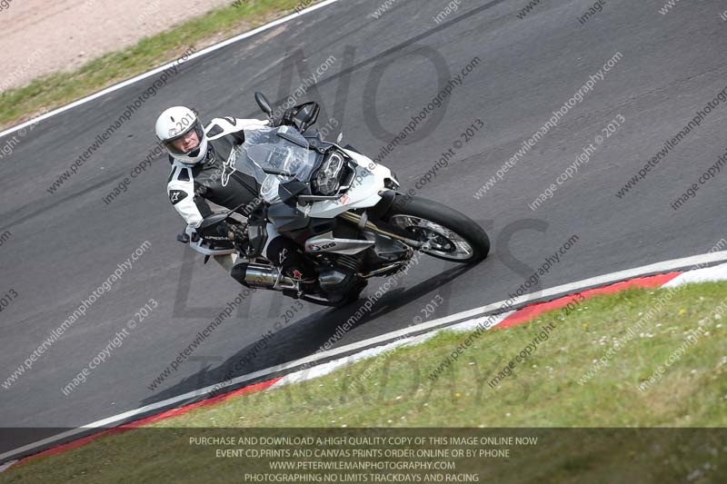 enduro digital images;event digital images;eventdigitalimages;no limits trackdays;oulton no limits trackday;oulton park cheshire;oulton trackday photographs;peter wileman photography;racing digital images;trackday digital images;trackday photos