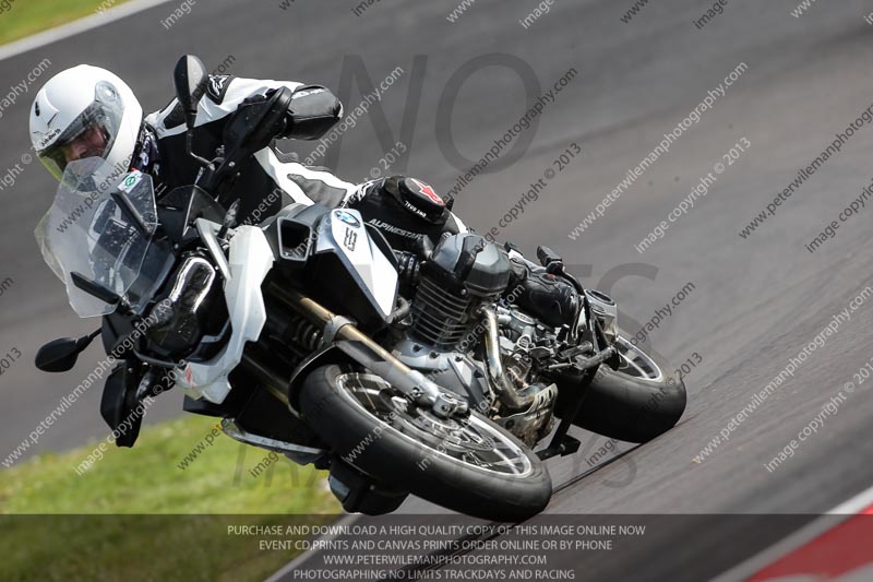 enduro digital images;event digital images;eventdigitalimages;no limits trackdays;oulton no limits trackday;oulton park cheshire;oulton trackday photographs;peter wileman photography;racing digital images;trackday digital images;trackday photos