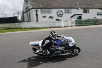 enduro-digital-images;event-digital-images;eventdigitalimages;mallory-park;mallory-park-photographs;mallory-park-trackday;mallory-park-trackday-photographs;no-limits-trackdays;peter-wileman-photography;racing-digital-images;trackday-digital-images;trackday-photos