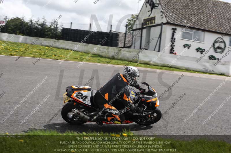 enduro digital images;event digital images;eventdigitalimages;mallory park;mallory park photographs;mallory park trackday;mallory park trackday photographs;no limits trackdays;peter wileman photography;racing digital images;trackday digital images;trackday photos