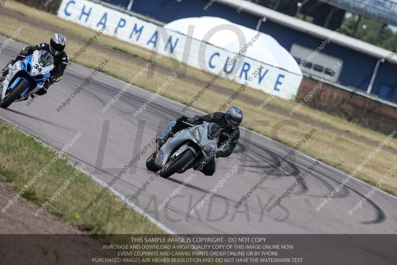 Rockingham no limits trackday;enduro digital images;event digital images;eventdigitalimages;no limits trackdays;peter wileman photography;racing digital images;rockingham raceway northamptonshire;rockingham trackday photographs;trackday digital images;trackday photos