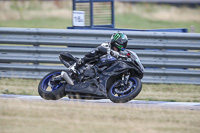 Rockingham-no-limits-trackday;enduro-digital-images;event-digital-images;eventdigitalimages;no-limits-trackdays;peter-wileman-photography;racing-digital-images;rockingham-raceway-northamptonshire;rockingham-trackday-photographs;trackday-digital-images;trackday-photos