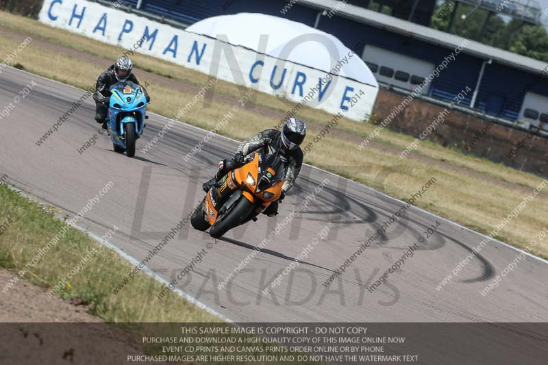 Rockingham no limits trackday;enduro digital images;event digital images;eventdigitalimages;no limits trackdays;peter wileman photography;racing digital images;rockingham raceway northamptonshire;rockingham trackday photographs;trackday digital images;trackday photos