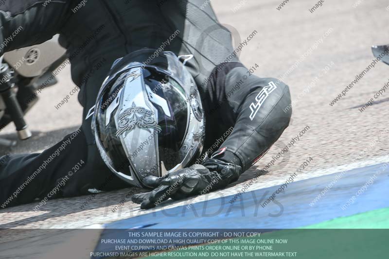 Rockingham no limits trackday;enduro digital images;event digital images;eventdigitalimages;no limits trackdays;peter wileman photography;racing digital images;rockingham raceway northamptonshire;rockingham trackday photographs;trackday digital images;trackday photos