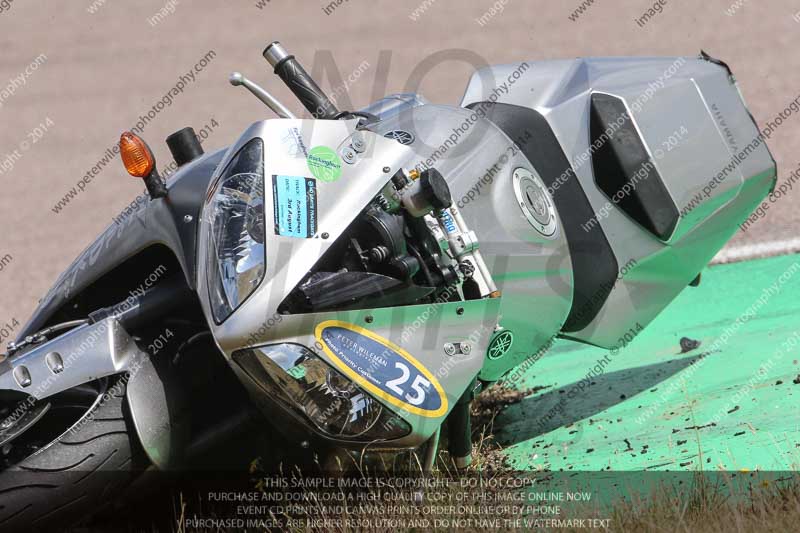 Rockingham no limits trackday;enduro digital images;event digital images;eventdigitalimages;no limits trackdays;peter wileman photography;racing digital images;rockingham raceway northamptonshire;rockingham trackday photographs;trackday digital images;trackday photos