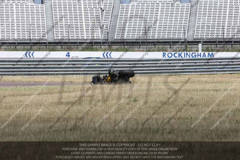 Rockingham no limits trackday;enduro digital images;event digital images;eventdigitalimages;no limits trackdays;peter wileman photography;racing digital images;rockingham raceway northamptonshire;rockingham trackday photographs;trackday digital images;trackday photos