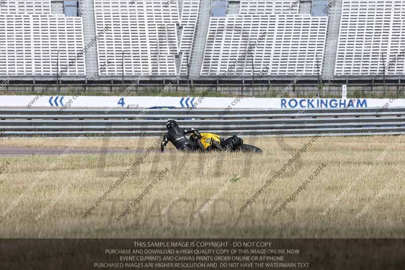 Rockingham no limits trackday;enduro digital images;event digital images;eventdigitalimages;no limits trackdays;peter wileman photography;racing digital images;rockingham raceway northamptonshire;rockingham trackday photographs;trackday digital images;trackday photos