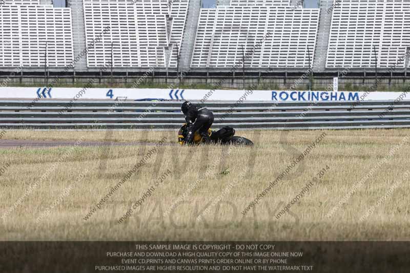 Rockingham no limits trackday;enduro digital images;event digital images;eventdigitalimages;no limits trackdays;peter wileman photography;racing digital images;rockingham raceway northamptonshire;rockingham trackday photographs;trackday digital images;trackday photos