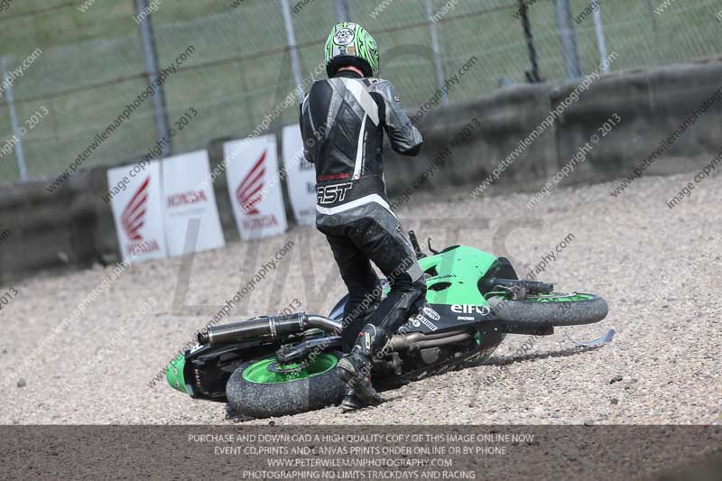 donington no limits trackday;donington park photographs;donington trackday photographs;no limits trackdays;peter wileman photography;trackday digital images;trackday photos