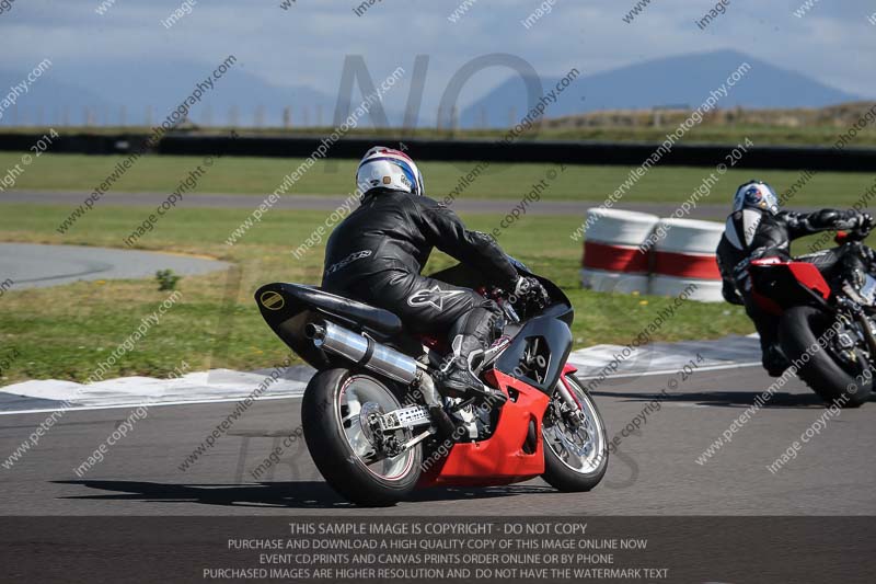 anglesey no limits trackday;anglesey photographs;anglesey trackday photographs;enduro digital images;event digital images;eventdigitalimages;no limits trackdays;peter wileman photography;racing digital images;trac mon;trackday digital images;trackday photos;ty croes