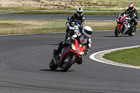 brands-hatch-photographs;brands-no-limits-trackday;cadwell-trackday-photographs;enduro-digital-images;event-digital-images;eventdigitalimages;no-limits-trackdays;peter-wileman-photography;racing-digital-images;trackday-digital-images;trackday-photos