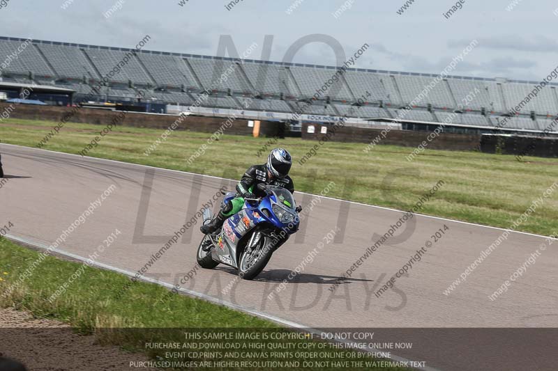 Rockingham no limits trackday;enduro digital images;event digital images;eventdigitalimages;no limits trackdays;peter wileman photography;racing digital images;rockingham raceway northamptonshire;rockingham trackday photographs;trackday digital images;trackday photos