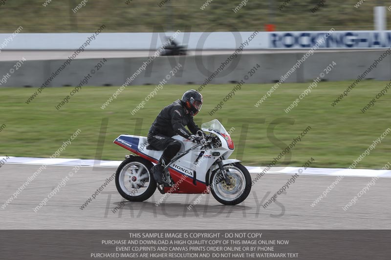 Rockingham no limits trackday;enduro digital images;event digital images;eventdigitalimages;no limits trackdays;peter wileman photography;racing digital images;rockingham raceway northamptonshire;rockingham trackday photographs;trackday digital images;trackday photos