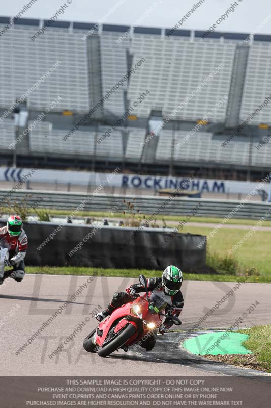 Rockingham no limits trackday;enduro digital images;event digital images;eventdigitalimages;no limits trackdays;peter wileman photography;racing digital images;rockingham raceway northamptonshire;rockingham trackday photographs;trackday digital images;trackday photos