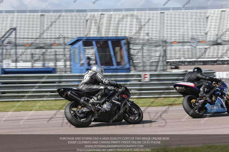 Rockingham no limits trackday;enduro digital images;event digital images;eventdigitalimages;no limits trackdays;peter wileman photography;racing digital images;rockingham raceway northamptonshire;rockingham trackday photographs;trackday digital images;trackday photos