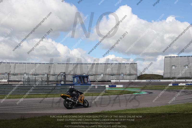 Rockingham no limits trackday;enduro digital images;event digital images;eventdigitalimages;no limits trackdays;peter wileman photography;racing digital images;rockingham raceway northamptonshire;rockingham trackday photographs;trackday digital images;trackday photos