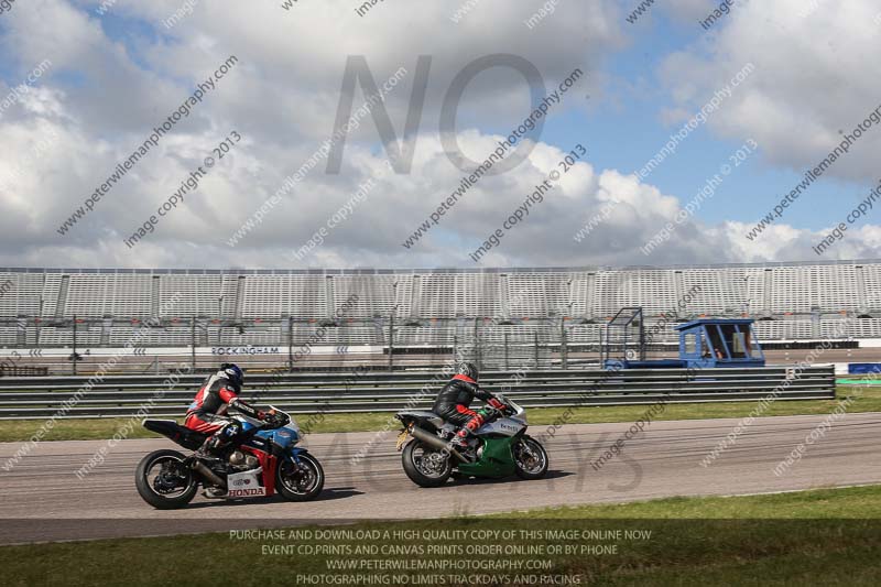 Rockingham no limits trackday;enduro digital images;event digital images;eventdigitalimages;no limits trackdays;peter wileman photography;racing digital images;rockingham raceway northamptonshire;rockingham trackday photographs;trackday digital images;trackday photos