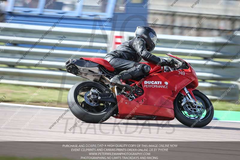 Rockingham no limits trackday;enduro digital images;event digital images;eventdigitalimages;no limits trackdays;peter wileman photography;racing digital images;rockingham raceway northamptonshire;rockingham trackday photographs;trackday digital images;trackday photos