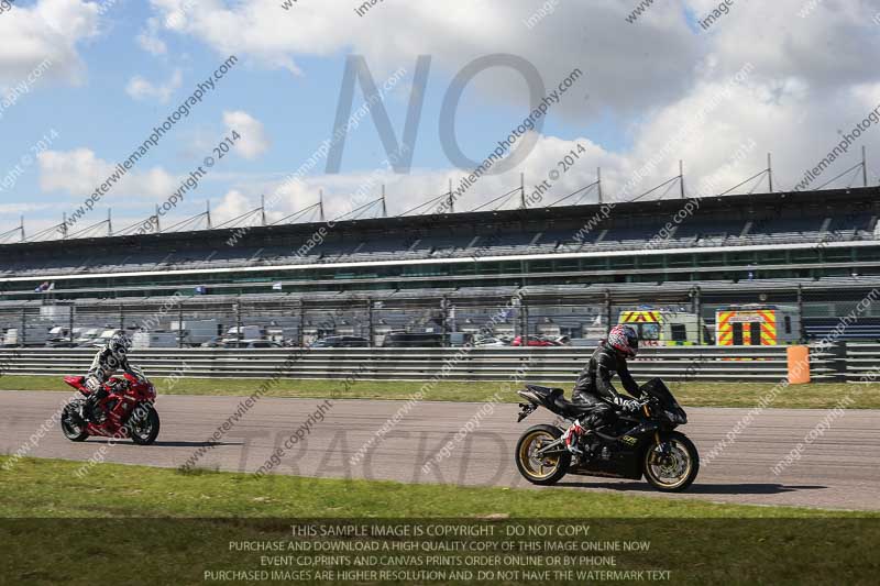 Rockingham no limits trackday;enduro digital images;event digital images;eventdigitalimages;no limits trackdays;peter wileman photography;racing digital images;rockingham raceway northamptonshire;rockingham trackday photographs;trackday digital images;trackday photos