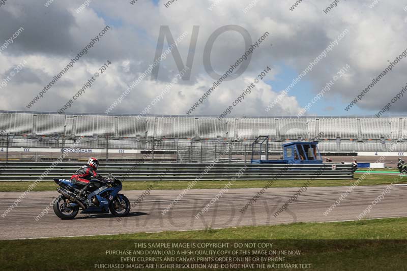 Rockingham no limits trackday;enduro digital images;event digital images;eventdigitalimages;no limits trackdays;peter wileman photography;racing digital images;rockingham raceway northamptonshire;rockingham trackday photographs;trackday digital images;trackday photos