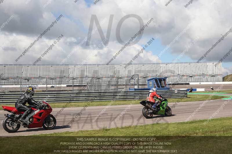 Rockingham no limits trackday;enduro digital images;event digital images;eventdigitalimages;no limits trackdays;peter wileman photography;racing digital images;rockingham raceway northamptonshire;rockingham trackday photographs;trackday digital images;trackday photos