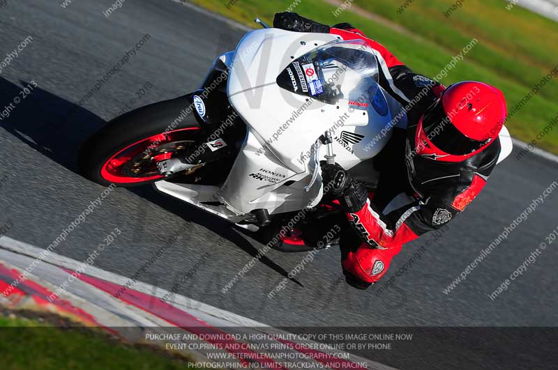 enduro digital images;event digital images;eventdigitalimages;no limits trackdays;oulton no limits trackday;oulton park cheshire;oulton trackday photographs;peter wileman photography;racing digital images;trackday digital images;trackday photos