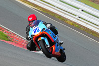 enduro-digital-images;event-digital-images;eventdigitalimages;no-limits-trackdays;oulton-no-limits-trackday;oulton-park-cheshire;oulton-trackday-photographs;peter-wileman-photography;racing-digital-images;trackday-digital-images;trackday-photos