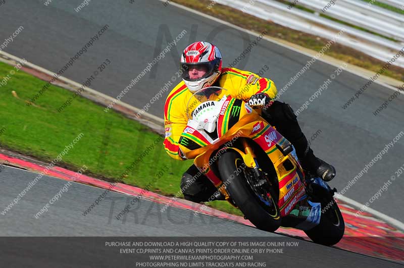 enduro digital images;event digital images;eventdigitalimages;no limits trackdays;oulton no limits trackday;oulton park cheshire;oulton trackday photographs;peter wileman photography;racing digital images;trackday digital images;trackday photos