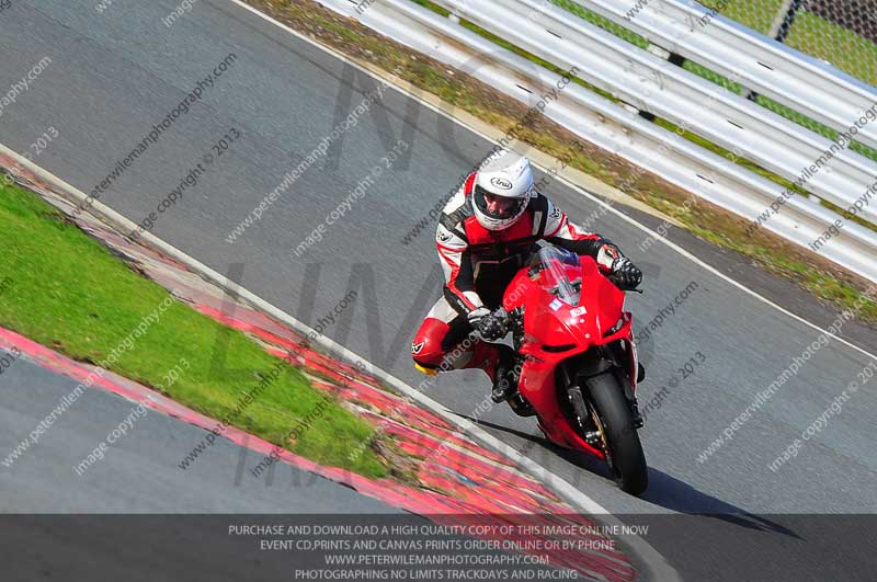 enduro digital images;event digital images;eventdigitalimages;no limits trackdays;oulton no limits trackday;oulton park cheshire;oulton trackday photographs;peter wileman photography;racing digital images;trackday digital images;trackday photos