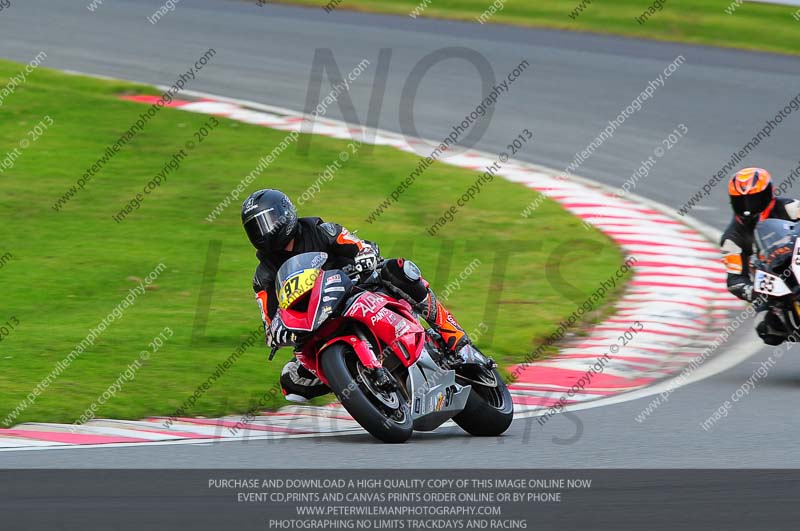 enduro digital images;event digital images;eventdigitalimages;no limits trackdays;oulton no limits trackday;oulton park cheshire;oulton trackday photographs;peter wileman photography;racing digital images;trackday digital images;trackday photos