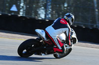 enduro-digital-images;event-digital-images;eventdigitalimages;no-limits-trackdays;oulton-no-limits-trackday;oulton-park-cheshire;oulton-trackday-photographs;peter-wileman-photography;racing-digital-images;trackday-digital-images;trackday-photos