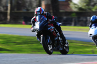 enduro-digital-images;event-digital-images;eventdigitalimages;no-limits-trackdays;oulton-no-limits-trackday;oulton-park-cheshire;oulton-trackday-photographs;peter-wileman-photography;racing-digital-images;trackday-digital-images;trackday-photos