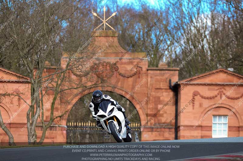 enduro digital images;event digital images;eventdigitalimages;no limits trackdays;oulton no limits trackday;oulton park cheshire;oulton trackday photographs;peter wileman photography;racing digital images;trackday digital images;trackday photos