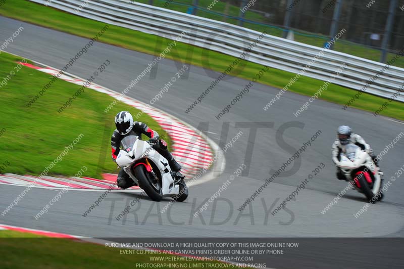 enduro digital images;event digital images;eventdigitalimages;no limits trackdays;oulton no limits trackday;oulton park cheshire;oulton trackday photographs;peter wileman photography;racing digital images;trackday digital images;trackday photos