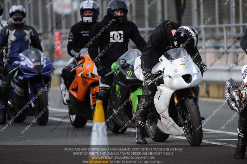 enduro digital images;event digital images;eventdigitalimages;no limits trackdays;oulton no limits trackday;oulton park cheshire;oulton trackday photographs;peter wileman photography;racing digital images;trackday digital images;trackday photos