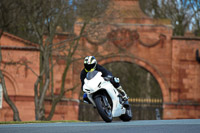 enduro-digital-images;event-digital-images;eventdigitalimages;no-limits-trackdays;oulton-no-limits-trackday;oulton-park-cheshire;oulton-trackday-photographs;peter-wileman-photography;racing-digital-images;trackday-digital-images;trackday-photos