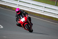 enduro-digital-images;event-digital-images;eventdigitalimages;no-limits-trackdays;oulton-no-limits-trackday;oulton-park-cheshire;oulton-trackday-photographs;peter-wileman-photography;racing-digital-images;trackday-digital-images;trackday-photos