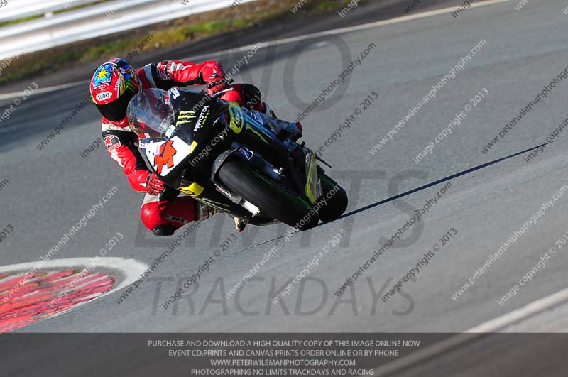 enduro digital images;event digital images;eventdigitalimages;no limits trackdays;oulton no limits trackday;oulton park cheshire;oulton trackday photographs;peter wileman photography;racing digital images;trackday digital images;trackday photos