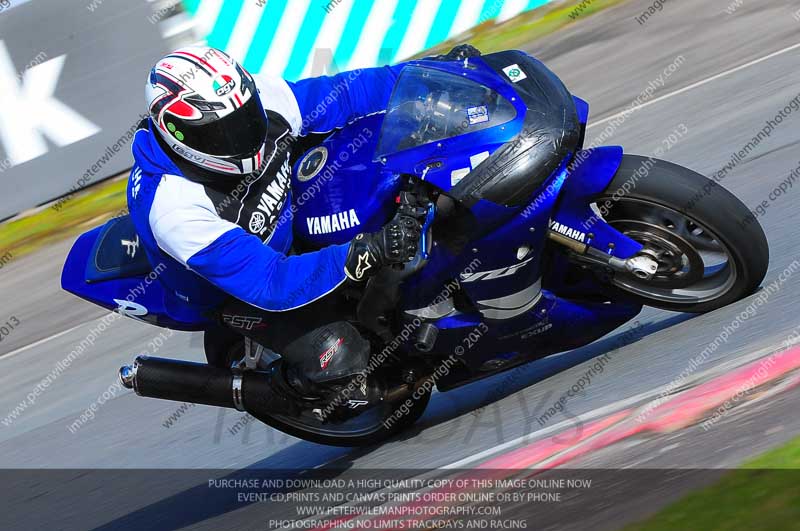 enduro digital images;event digital images;eventdigitalimages;no limits trackdays;oulton no limits trackday;oulton park cheshire;oulton trackday photographs;peter wileman photography;racing digital images;trackday digital images;trackday photos