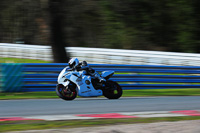 enduro-digital-images;event-digital-images;eventdigitalimages;no-limits-trackdays;oulton-no-limits-trackday;oulton-park-cheshire;oulton-trackday-photographs;peter-wileman-photography;racing-digital-images;trackday-digital-images;trackday-photos