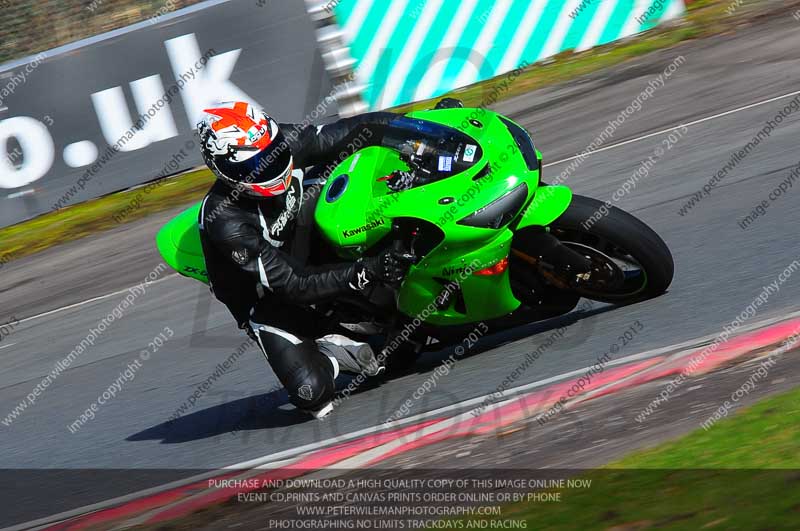 enduro digital images;event digital images;eventdigitalimages;no limits trackdays;oulton no limits trackday;oulton park cheshire;oulton trackday photographs;peter wileman photography;racing digital images;trackday digital images;trackday photos