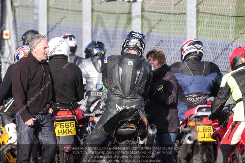 donington no limits trackday;donington park photographs;donington trackday photographs;no limits trackdays;peter wileman photography;trackday digital images;trackday photos