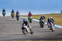 donington-no-limits-trackday;donington-park-photographs;donington-trackday-photographs;no-limits-trackdays;peter-wileman-photography;trackday-digital-images;trackday-photos