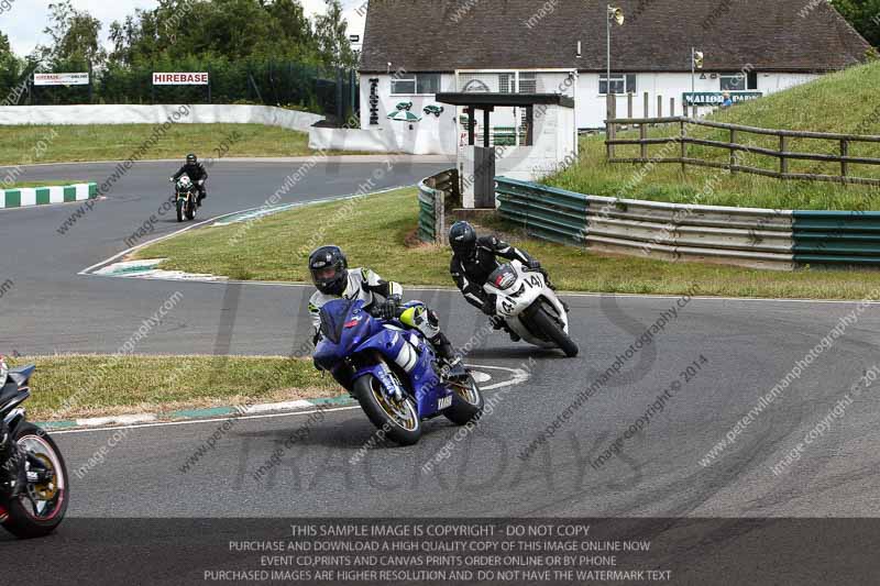 enduro digital images;event digital images;eventdigitalimages;mallory park;mallory park photographs;mallory park trackday;mallory park trackday photographs;no limits trackdays;peter wileman photography;racing digital images;trackday digital images;trackday photos