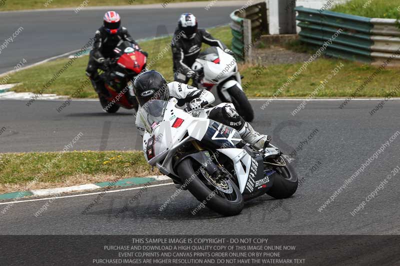 enduro digital images;event digital images;eventdigitalimages;mallory park;mallory park photographs;mallory park trackday;mallory park trackday photographs;no limits trackdays;peter wileman photography;racing digital images;trackday digital images;trackday photos