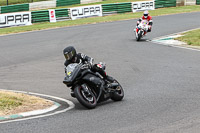 enduro-digital-images;event-digital-images;eventdigitalimages;mallory-park;mallory-park-photographs;mallory-park-trackday;mallory-park-trackday-photographs;no-limits-trackdays;peter-wileman-photography;racing-digital-images;trackday-digital-images;trackday-photos