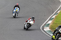 enduro-digital-images;event-digital-images;eventdigitalimages;mallory-park;mallory-park-photographs;mallory-park-trackday;mallory-park-trackday-photographs;no-limits-trackdays;peter-wileman-photography;racing-digital-images;trackday-digital-images;trackday-photos