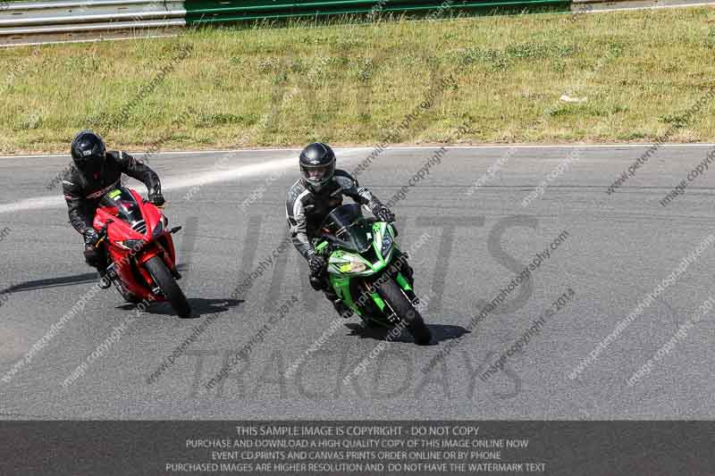 enduro digital images;event digital images;eventdigitalimages;mallory park;mallory park photographs;mallory park trackday;mallory park trackday photographs;no limits trackdays;peter wileman photography;racing digital images;trackday digital images;trackday photos