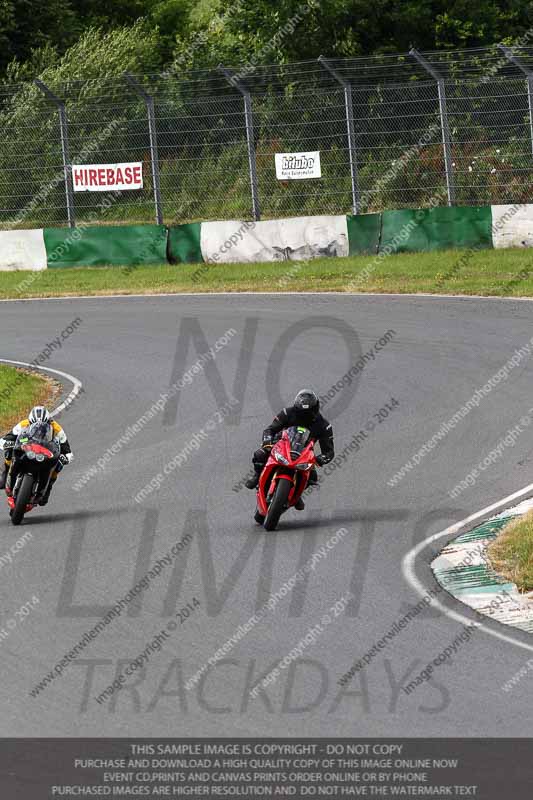 enduro digital images;event digital images;eventdigitalimages;mallory park;mallory park photographs;mallory park trackday;mallory park trackday photographs;no limits trackdays;peter wileman photography;racing digital images;trackday digital images;trackday photos
