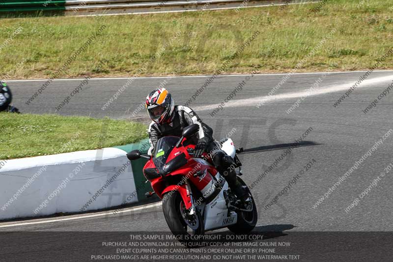 enduro digital images;event digital images;eventdigitalimages;mallory park;mallory park photographs;mallory park trackday;mallory park trackday photographs;no limits trackdays;peter wileman photography;racing digital images;trackday digital images;trackday photos